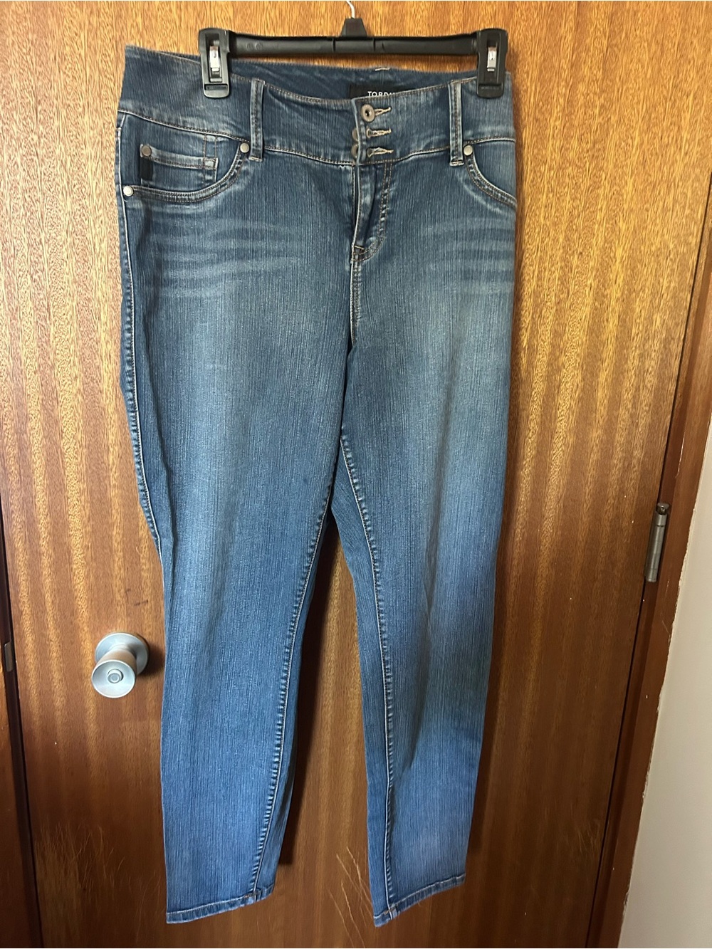 NWOT torrid Slim High-Rise Skinny Jeans in Medium Blue Wash